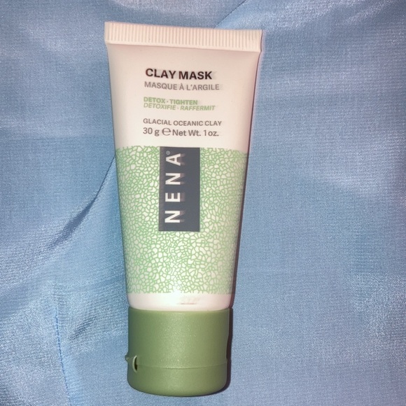 All new! Beauty Bundle $65 value: Sand and Sky, Kaleido, Nena, Context - Picture 4 of 7